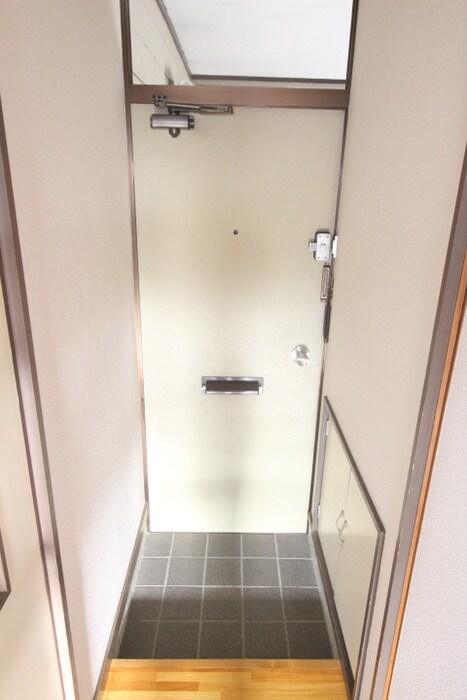 物件内観写真17　(玄関)