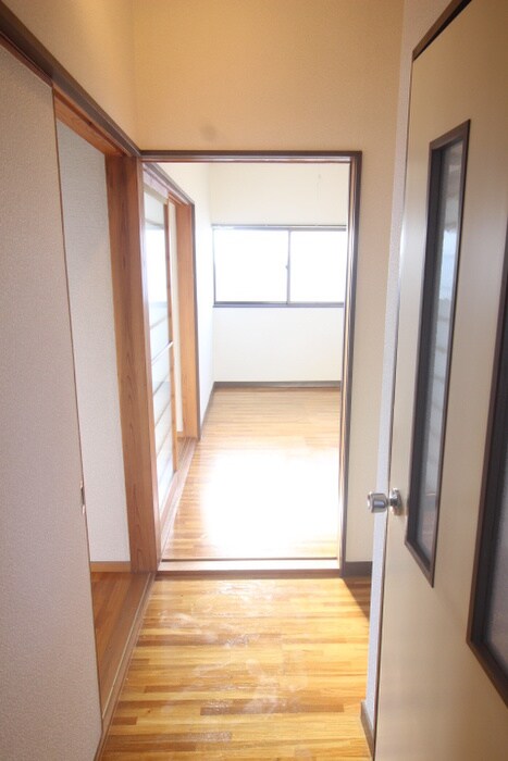 物件内観写真19　(廊下)