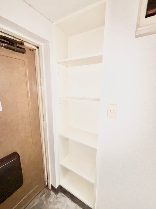 物件内観写真18　(靴箱)