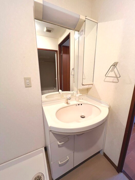 物件内観写真13　(洗面)