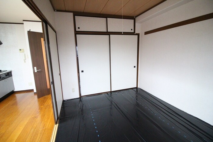 物件内観写真9　(居室)