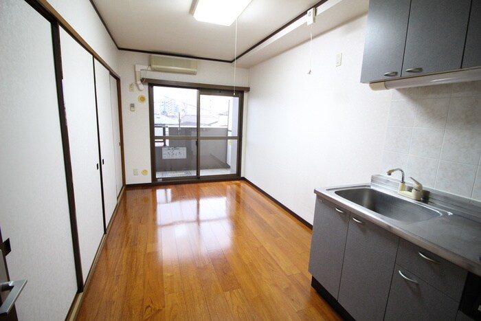 物件内観写真15　(居室)