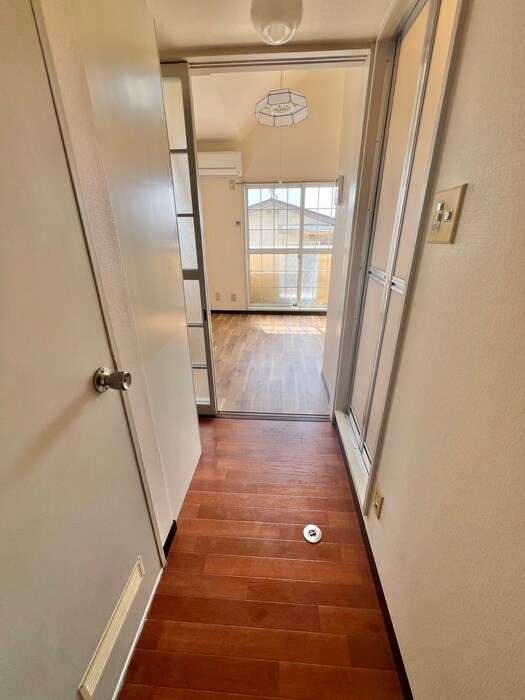 物件内観写真15　(廊下)