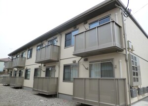 フリーフィールド外観写真