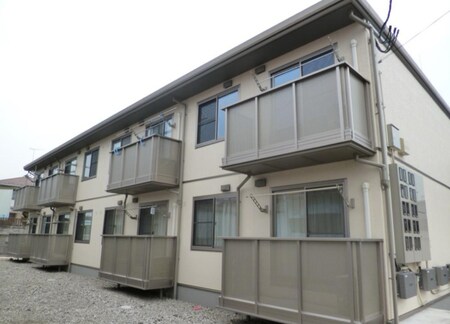 フリーフィールド外観写真