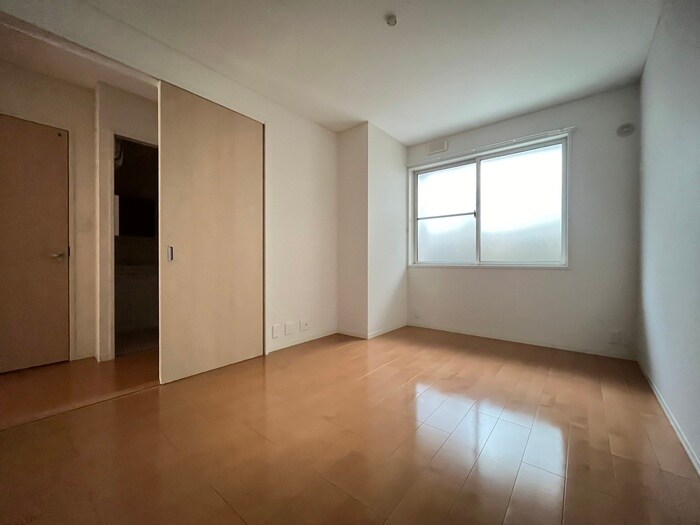 物件内観写真5　(居室)