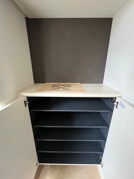 物件内観写真12　(靴箱)