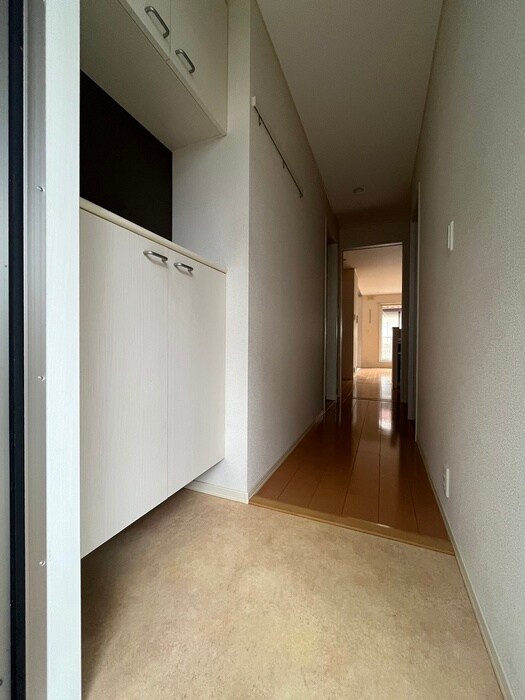 物件内観写真13　(廊下)