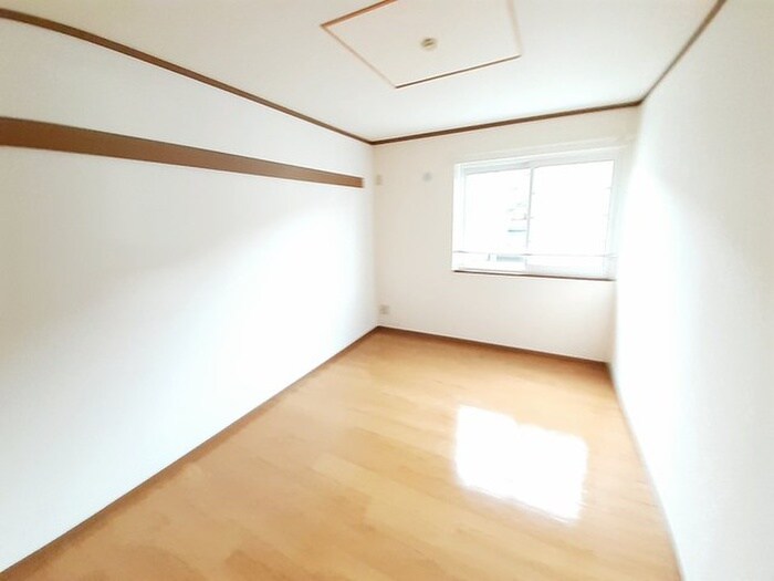 物件内観写真5　(居室)