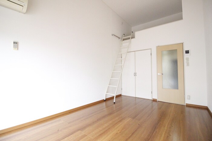 物件内観写真8　(居室)