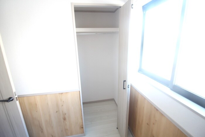 物件内観写真11　(居室)