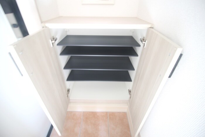 物件内観写真17　(靴箱)