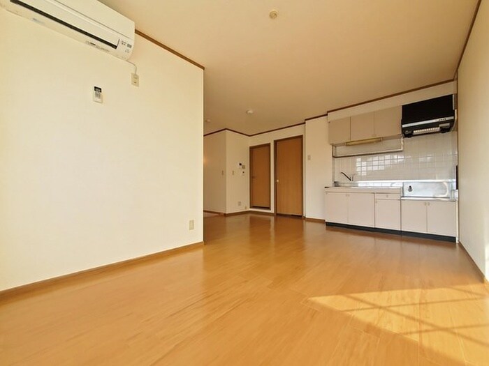 物件内観写真3　(居室)