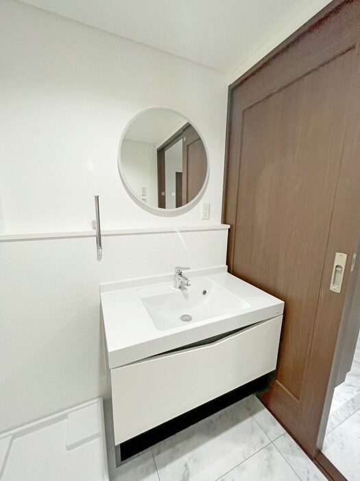 物件内観写真10　(洗面)