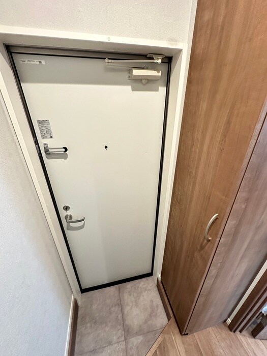 物件内観写真14　(玄関)
