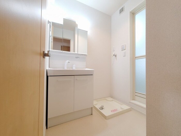 物件内観写真10　(洗面)