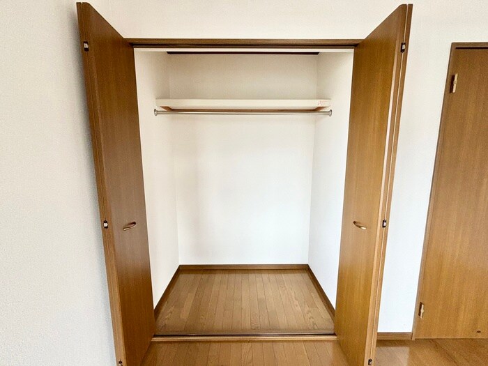 物件内観写真10　(収納)