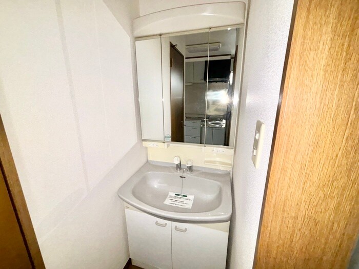 物件内観写真12　(洗面)