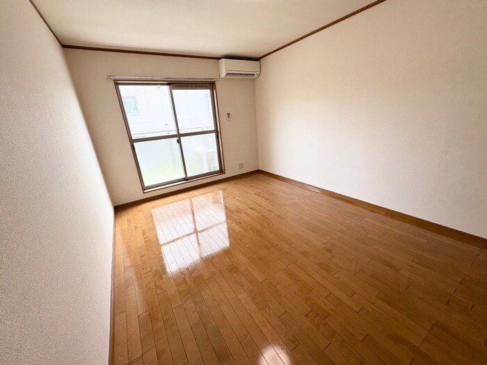 物件内観写真9　(居室)