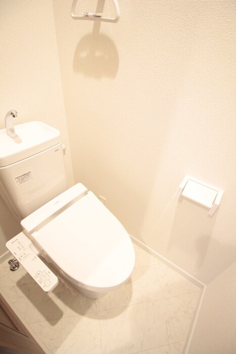 物件内観写真12　(トイレ)