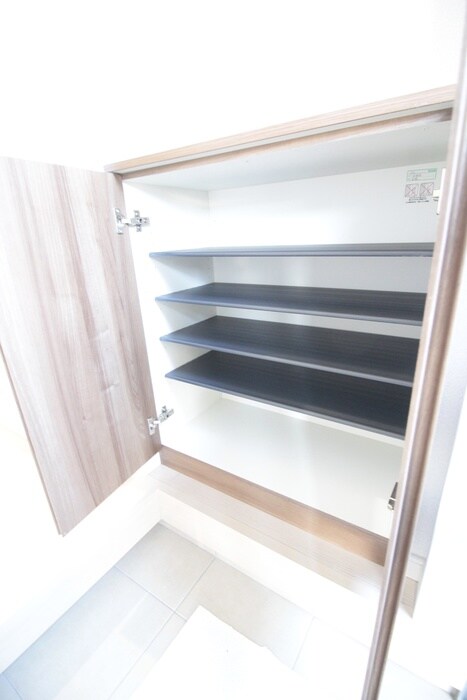 物件内観写真17　(靴箱)