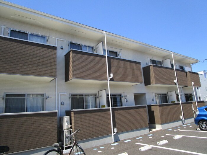 物件外観写真2　(外観写真)