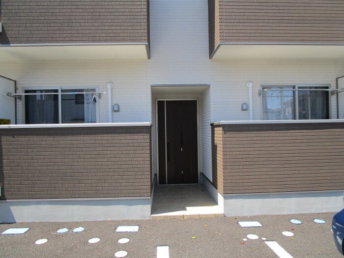 物件外観写真4　(外観写真)