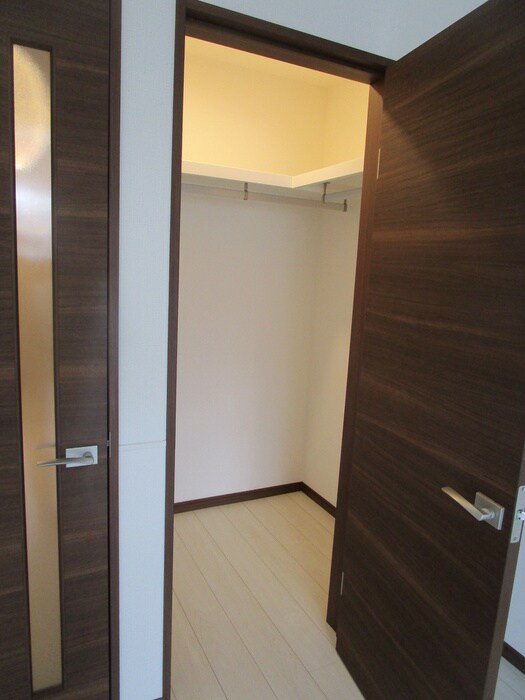 物件内観写真11　(収納)