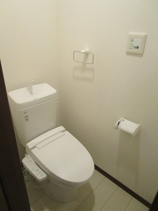 物件内観写真15　(トイレ)