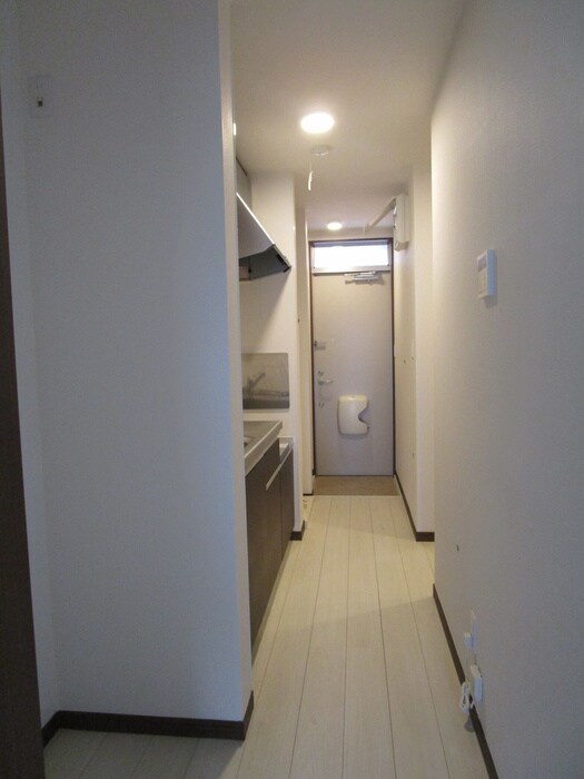 物件内観写真19　(廊下)
