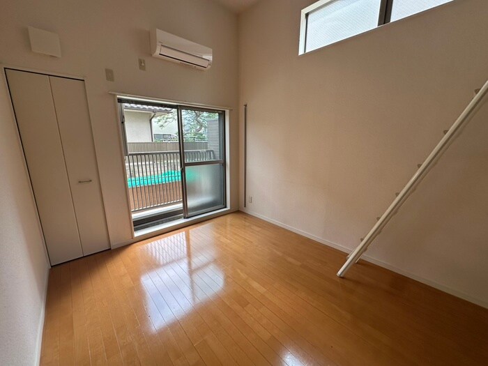 物件内観写真7　(居室)