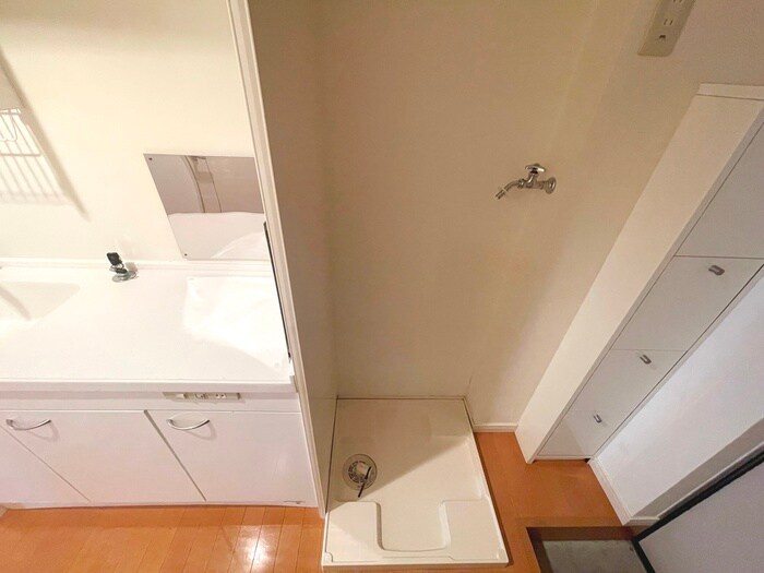 物件内観写真15　(洗濯機置場)