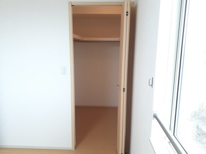物件内観写真9　(収納)