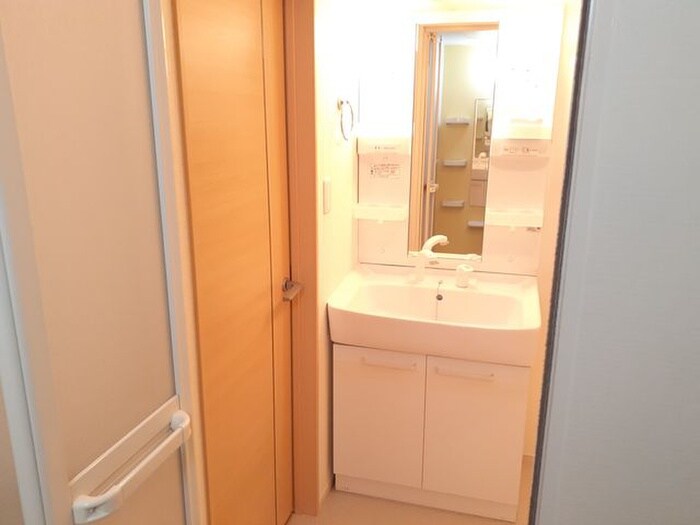 物件内観写真12　(洗面)