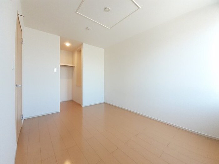 物件内観写真4　(居室)