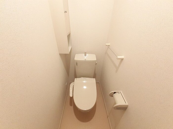 物件内観写真8　(トイレ)