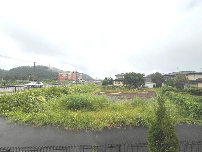 物件内観写真14　(室内からの展望)