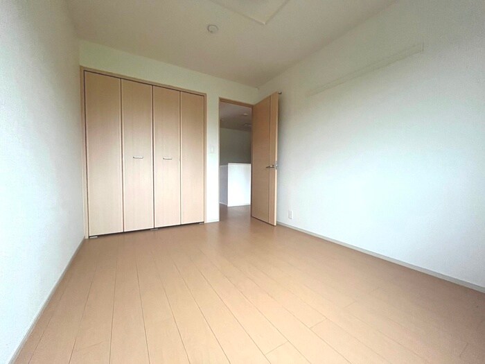 物件内観写真18　(居室)