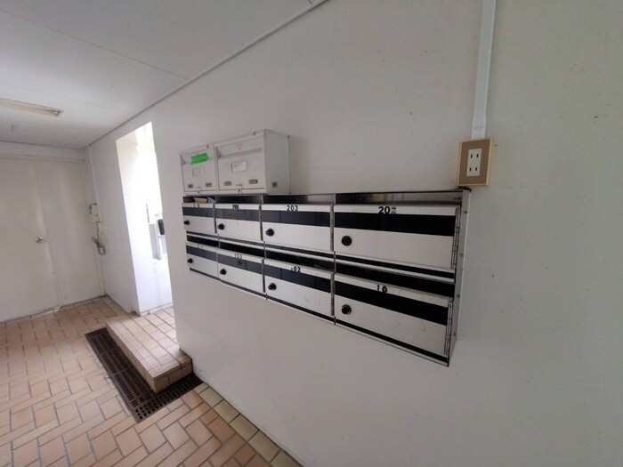 物件外観写真4　(建物設備)