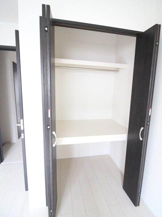 物件内観写真13　(収納)