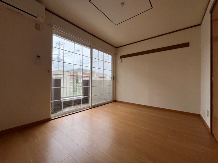 物件内観写真14　(居室)