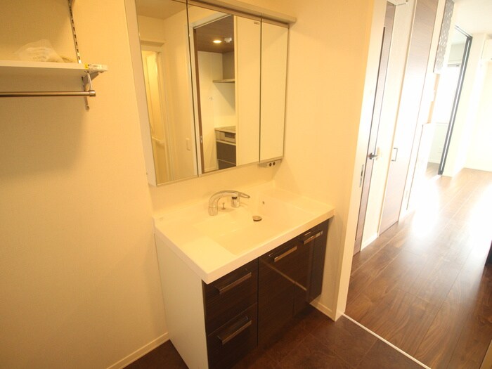 物件内観写真11　(洗面)