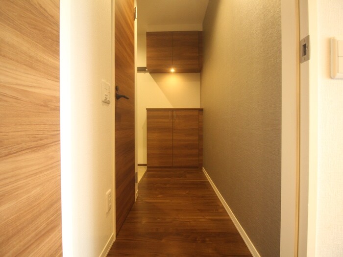 物件内観写真15　(廊下)