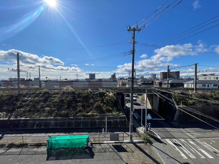 物件内観写真22　(室内からの展望)