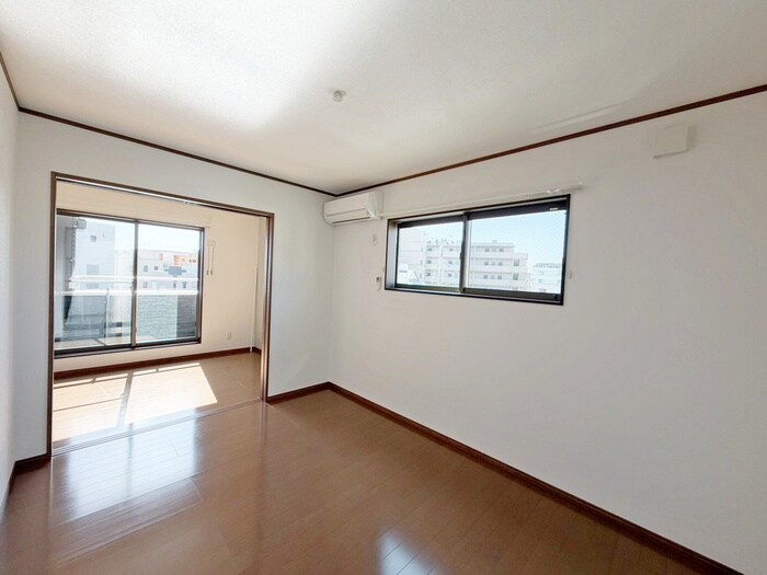 物件内観写真7　(居室)