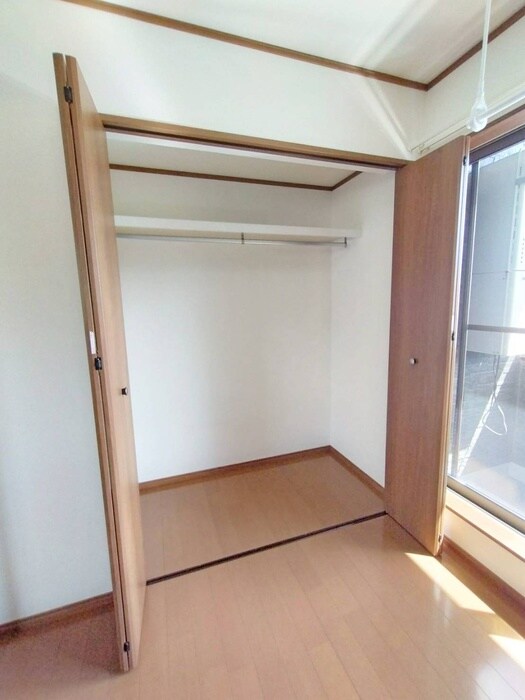 物件内観写真13　(収納)