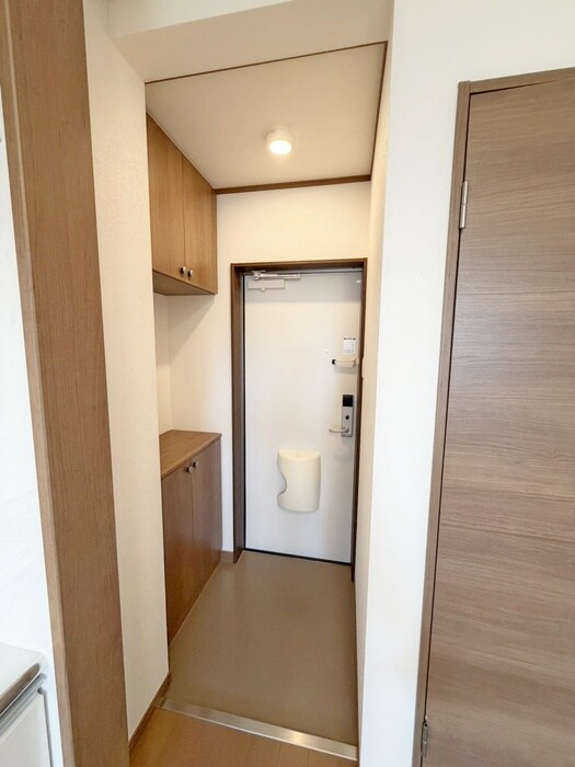 物件内観写真21　(玄関)