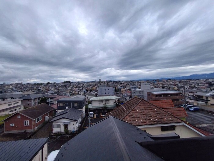 物件内観写真15　(室内からの展望)