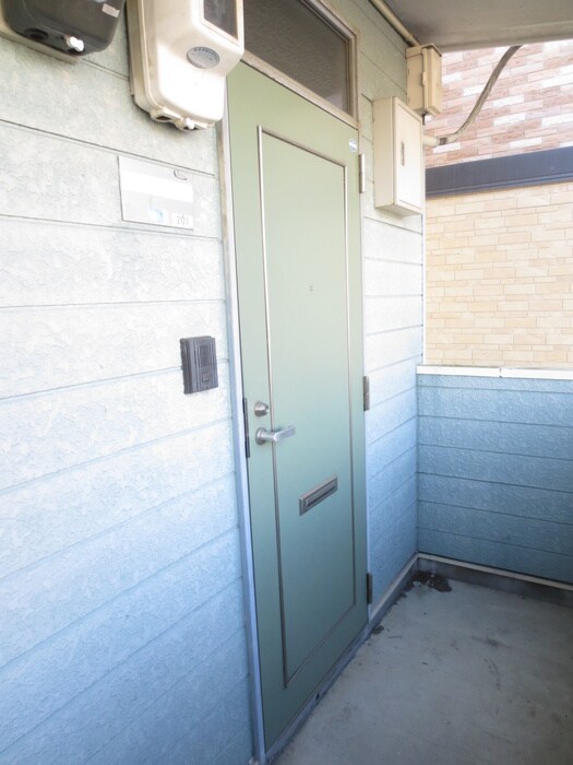 物件外観写真5　(エントランス部分)