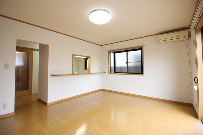 物件内観写真8　(居室)